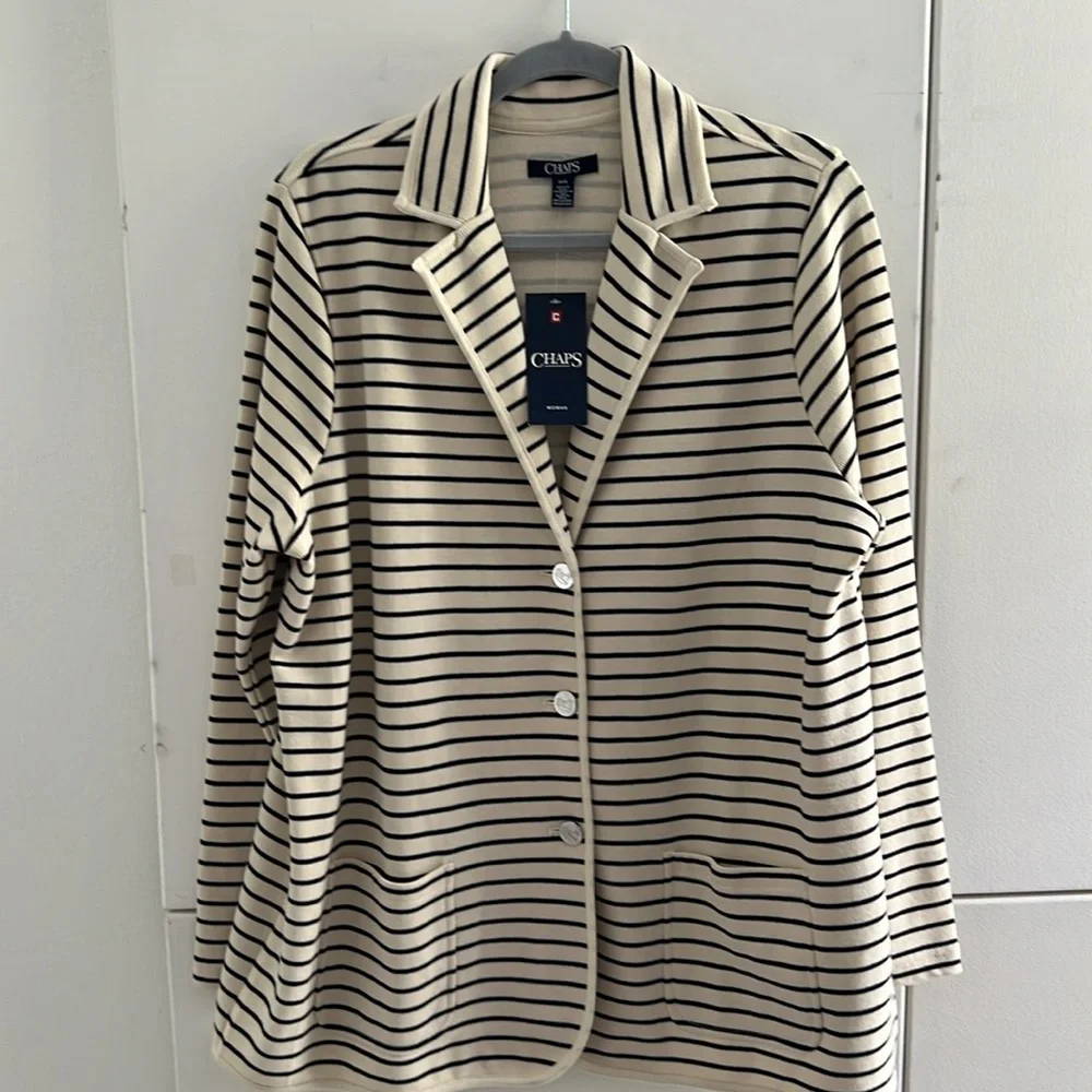 1. Chaps Woman’s Sweater Blazer with 3 functional Metal buttons and lapel. - Picture 15 of 16